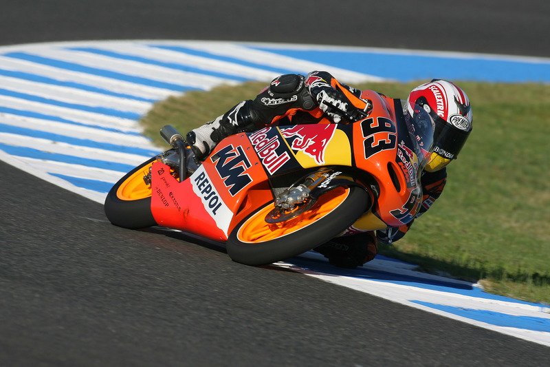 El '93' en el GP de Jerez de 2009 con la KTM y el Premier