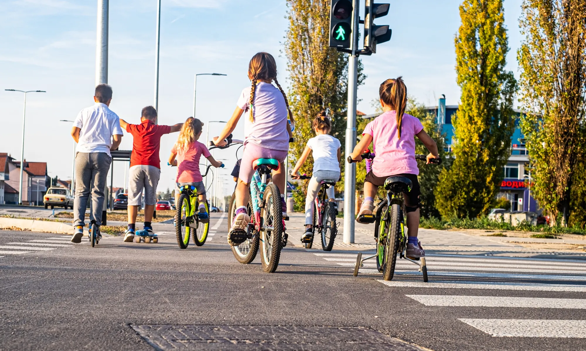 Mesures de seguretat viària per a bicicletes i patinets
