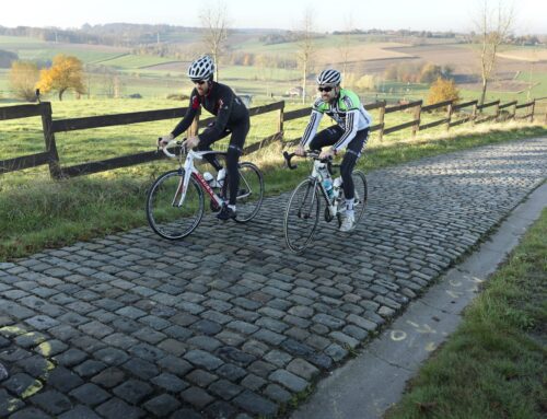 Descobrir Flandes sobre dues rodes: una experiència única amb Miriam Vilar, del RACC HolaBICI Team